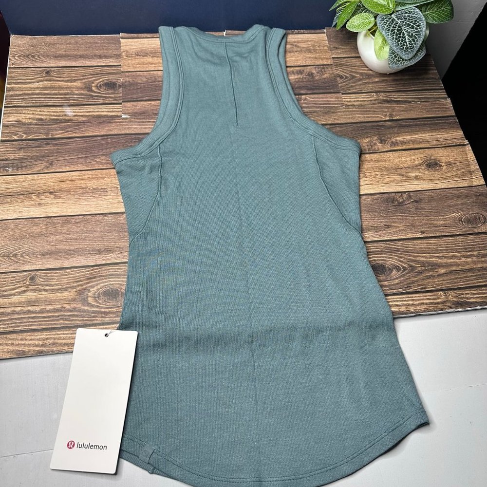 Lululemon Hold Tight Tank Top NWT Size 2 (TIDT) *Ribbed Texture* - Picture 7 of 10